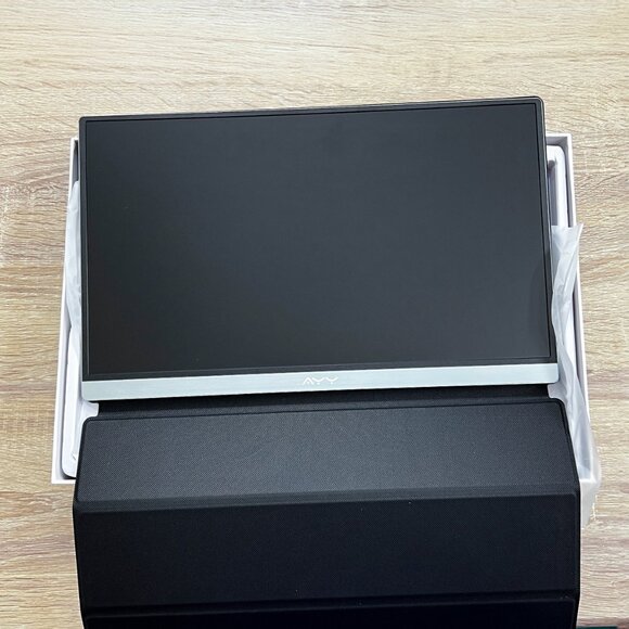 AYY 15.8" 1080P Portable Monitor for Laptop, MacBook, Phones, Tablets, Gaming - Picture 4 of 4